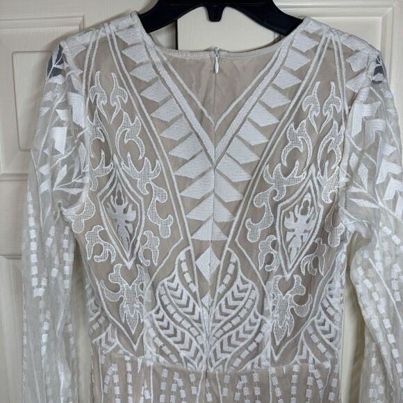 Saints + Secrets MADE IN HEAVEN Long Sleeve White Lace Mini Dress Women’s Medium - Picture 5 of 6